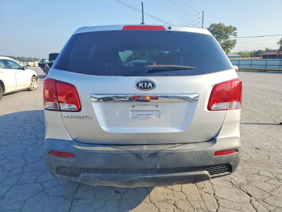 68952636 :رقم المزاد ، 5XYKT3A17CG228908 vin ، 2012 Kia Sorento مزاد بيع