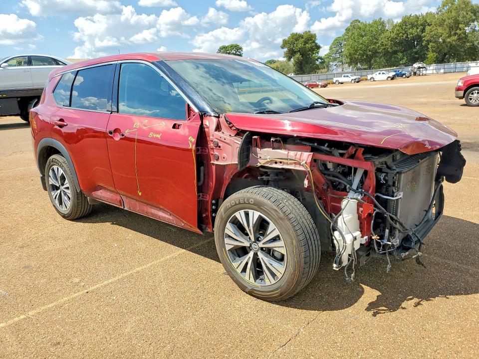 69066846 :رقم المزاد ، 5N1AT3BA2MC825220 vin ، 2021 Nissan Rogue مزاد بيع