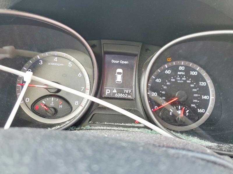 2016 Hyundai Santa Fe Sport მანქანა იყიდება აუქციონზე, vin: 5XYZU3LB1GG306736, აუქციონის ნომერი: 67845176