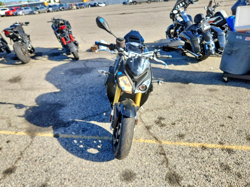 Aukcja sprzedaży 2016 Bmw S 1000, vin: WB10D120XGZ696764, numer aukcji: 68209616