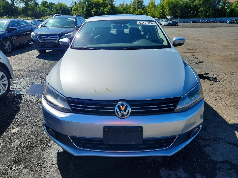 Продажа на аукционе авто 2014 Volkswagen Jetta, vin: 3VWL17AJ5EM441554        , номер лота: 69117806