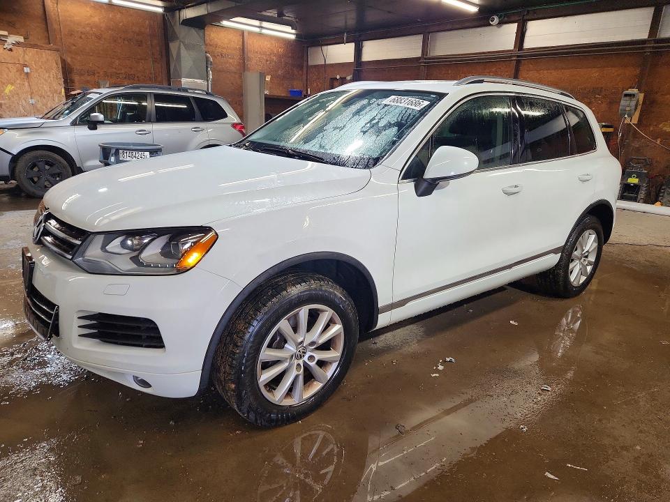 Auction sale of the 2014 Volkswagen Touareg, vin: WVGEF9BP3ED002601, lot number: 68831686