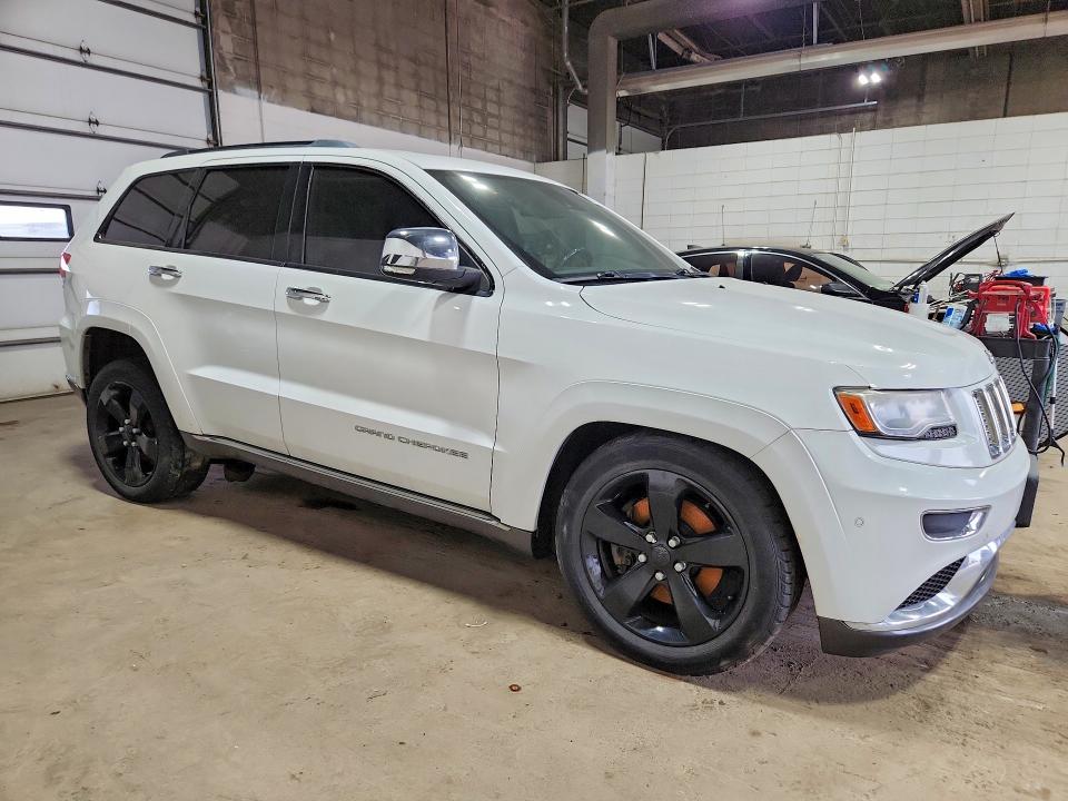 Продаж на аукціоні авто 2014 Jeep Grand Cherokee, vin: 1C4RJFJT4EC124097, номер лоту: 70947616