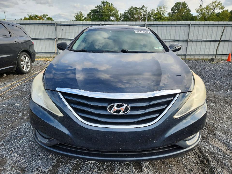 69134286 :رقم المزاد ، 5NPEB4AC3CH414655 vin ، 2012 Hyundai Sonata مزاد بيع