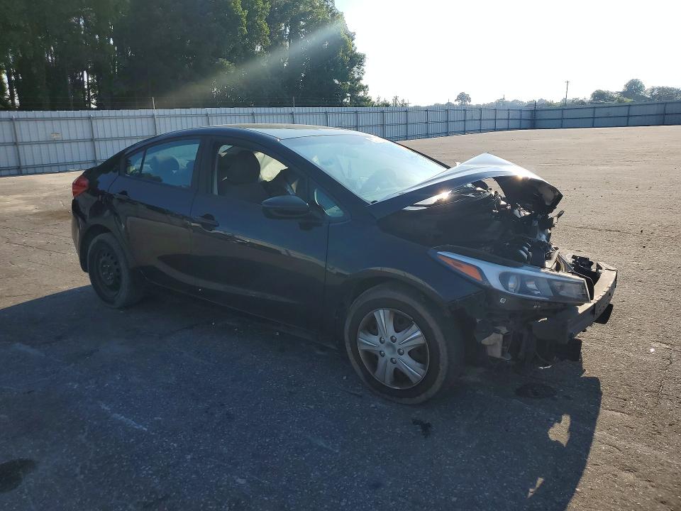 2017 Kia Forte მანქანა იყიდება აუქციონზე, vin: 3KPFK4A75HE047065, აუქციონის ნომერი: 60651136