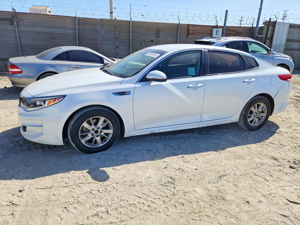 Auction sale of the 2018 Kia Optima, vin: 5XXGT4L36JG206443, lot number: 70807836