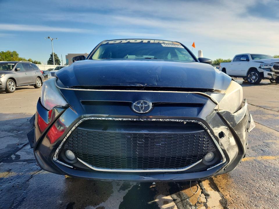 2020 Toyota Yaris Hatchback მანქანა იყიდება აუქციონზე, vin: 3MYDLBJV4LY703286, აუქციონის ნომერი: 68830836