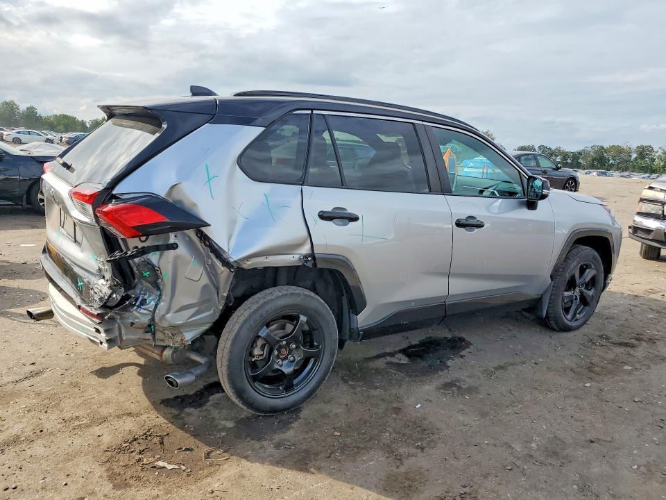 Продажа на аукционе авто 2021 Toyota Rav4, vin: 2T3E6RFV9MW019840, номер лота: 68217296