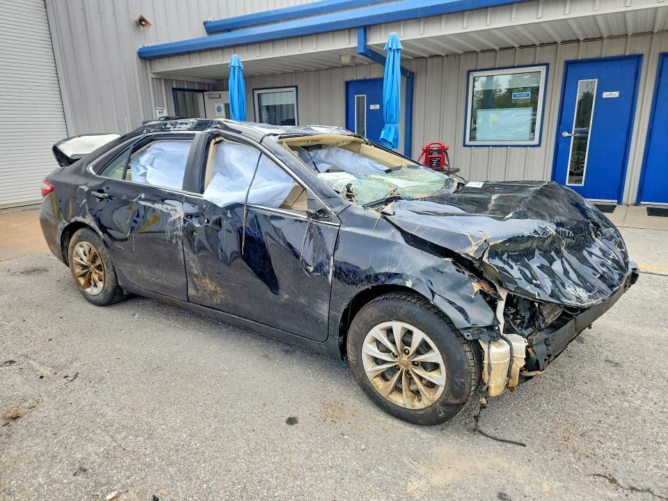 69895146 :رقم المزاد ، 4T4BF1FK4GR564356 vin ، 2016 Toyota Camry مزاد بيع