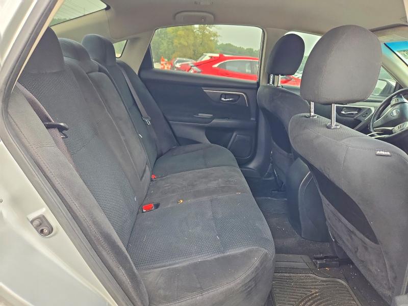 Продажа на аукционе авто 2015 Nissan Altima, vin: 1N4AL3AP8FC102796, номер лота: 71110876