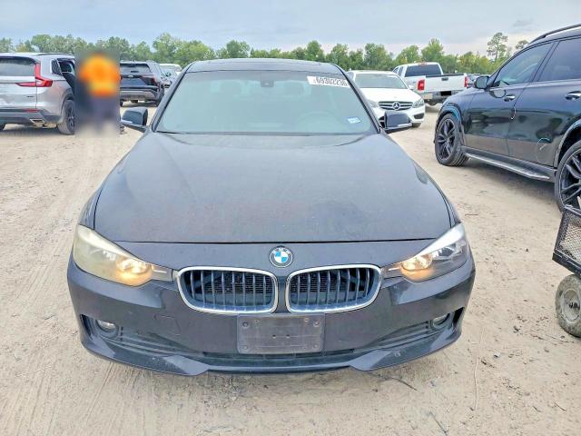 69302236 :رقم المزاد ، WBA3C1G53DNR48264 vin ، 2013 Bmw 328 مزاد بيع