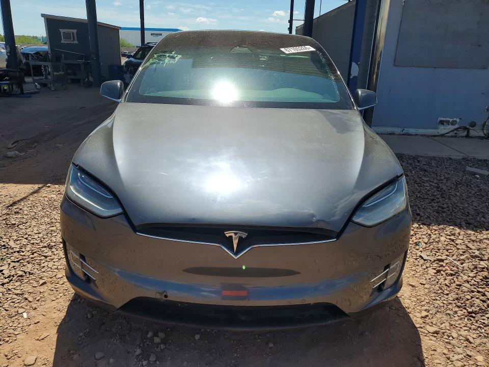 67105266 :رقم المزاد ، 5YJXCDE28MF324179 vin ، 2021 Tesla Model X مزاد بيع