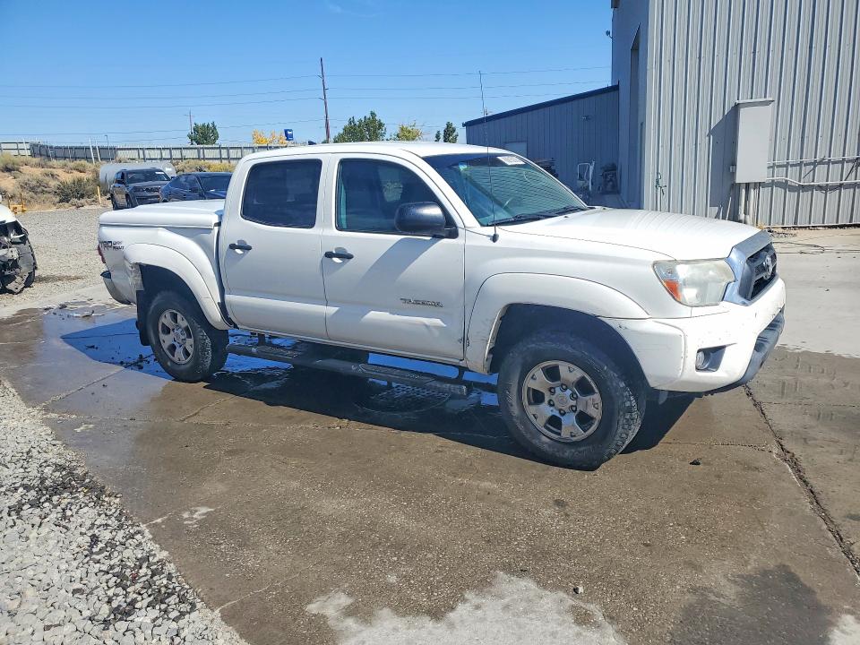 Aukcja sprzedaży 2015 Toyota Tacoma, vin: 3TMLU4EN8FM194621, numer aukcji: 69815876