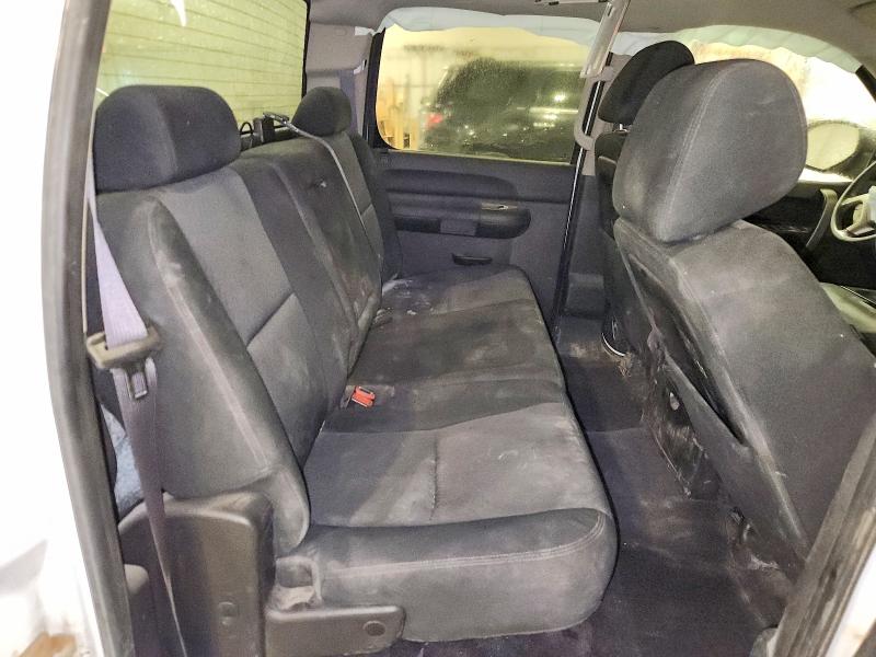 70850016 :رقم المزاد ، 1GCPKSE3XBF161608 vin ، 2011 Chevrolet Silverado مزاد بيع