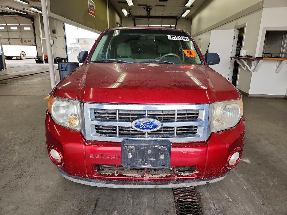 2008 Ford Escape მანქანა იყიდება აუქციონზე, vin: 1FMCU93198KA09429, აუქციონის ნომერი: 70561776