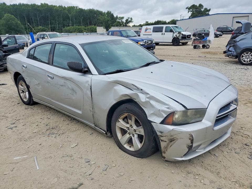 70104876 :رقم المزاد ، 2C3CDXBG4CH145826 vin ، 2012 Dodge Charger مزاد بيع