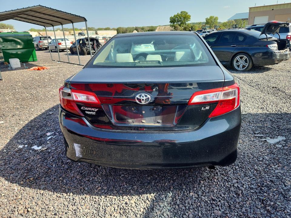 69594576 :رقم المزاد ، 4T4BF1FK7CR225262 vin ، 2012 Toyota Camry مزاد بيع