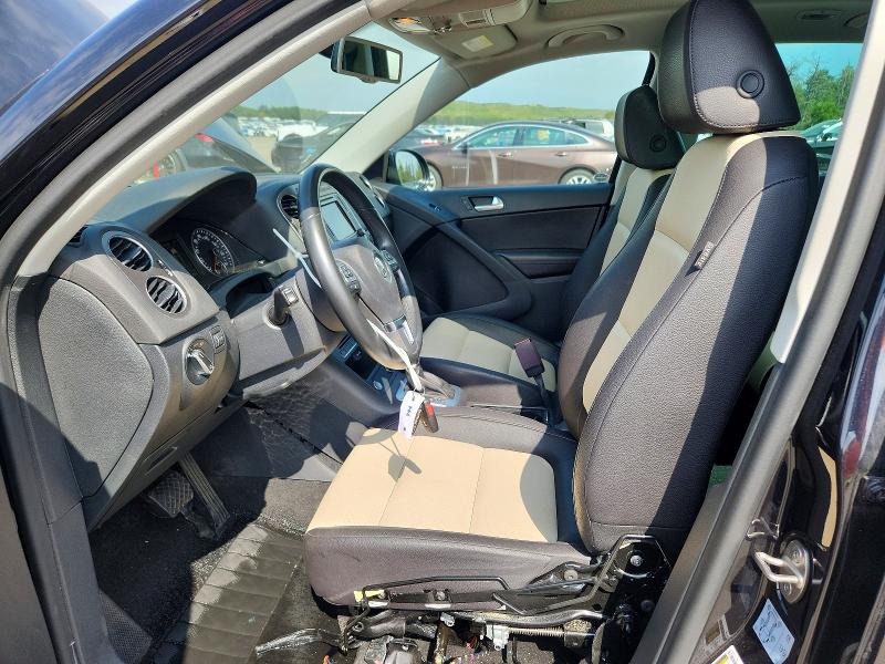 69204536 :رقم المزاد ، WVGSV7AX2HK005078 vin ، 2017 Volkswagen Tiguan مزاد بيع