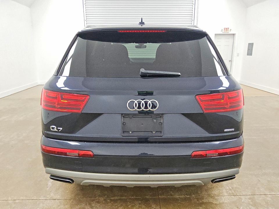 Продажа на аукционе авто 2018 Audi Q7, vin: WA1LHAF76JD002713, номер лота: 67404766