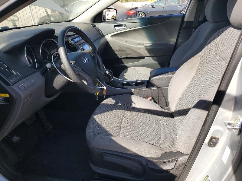 69638326 :رقم المزاد ، 5NPEB4AC1DH569402 vin ، 2013 Hyundai Sonata مزاد بيع