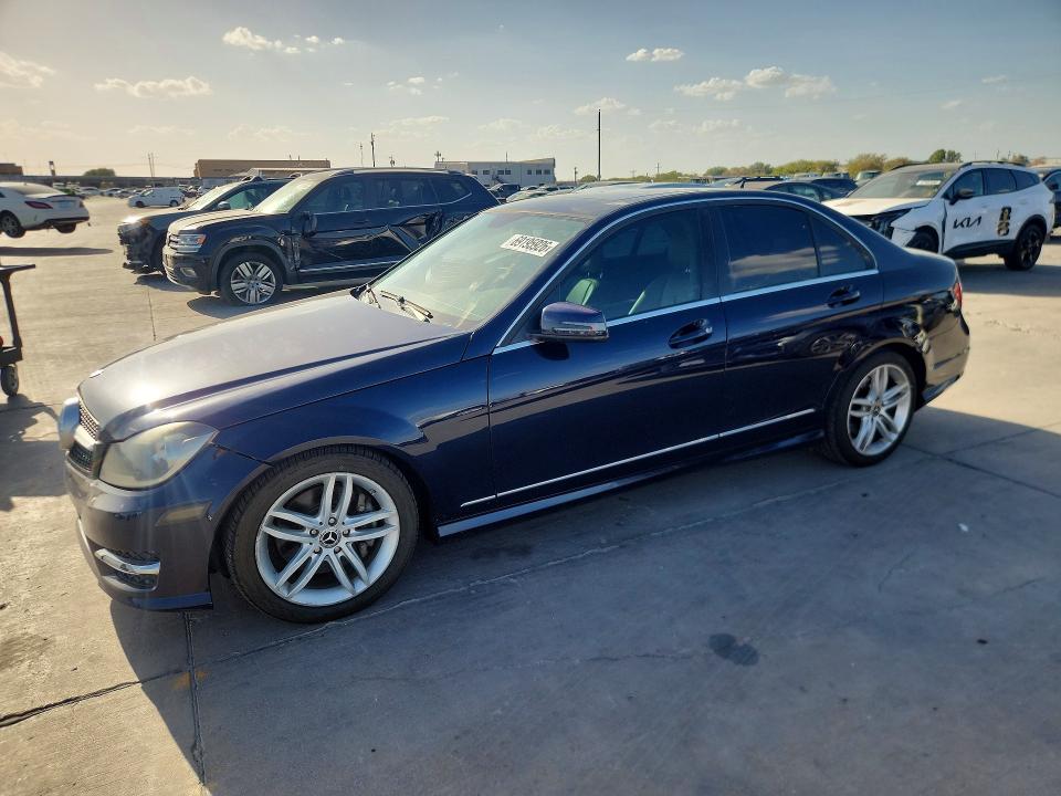 69195926 :رقم المزاد ، WDDGF8AB6DR242200 vin ، 2013 Mercedes-benz C مزاد بيع