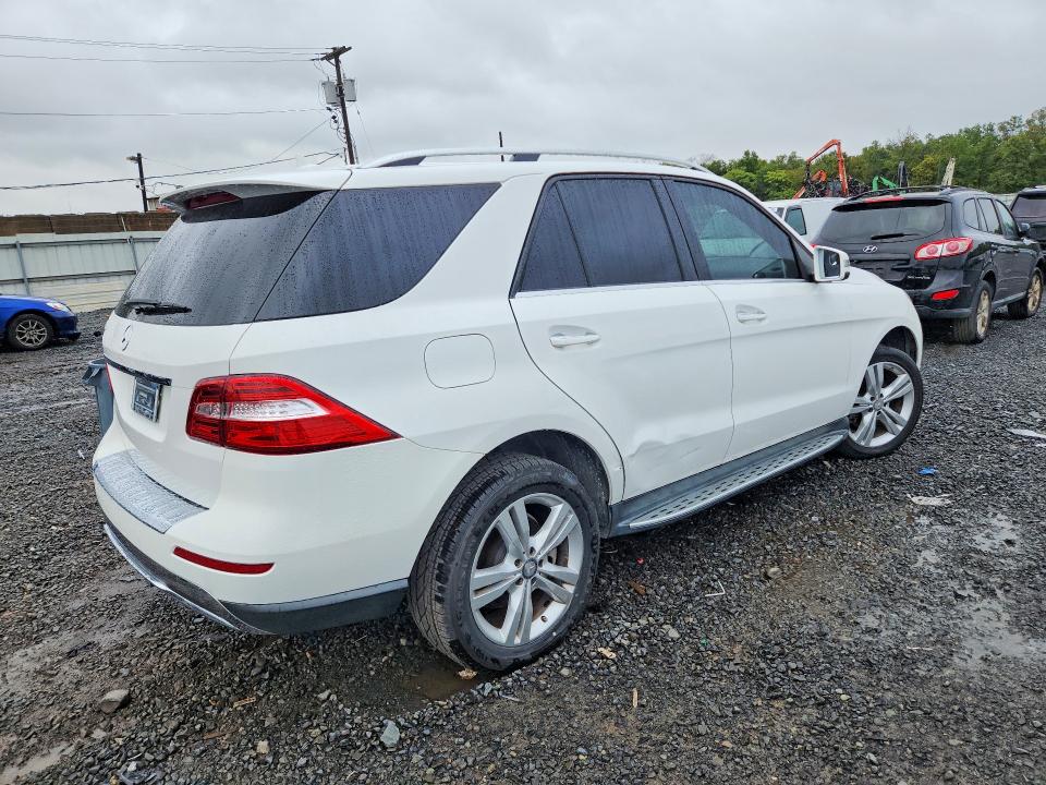 70808806 :رقم المزاد ، 4JGDA5JB1EA414641 vin ، 2014 Mercedes-benz Ml مزاد بيع