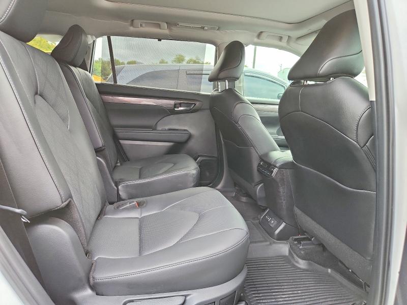 Продаж на аукціоні авто 2024 Toyota Highlander, vin: 5TDKDRBH7RS542128, номер лоту: 71229086