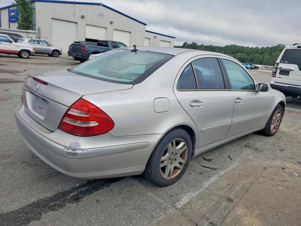 2004 Mercedes-benz E მანქანა იყიდება აუქციონზე, vin: WDBUF65J04A408095, აუქციონის ნომერი: 67182046
