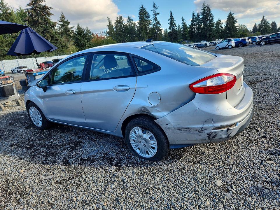 2016 Ford Fiesta მანქანა იყიდება აუქციონზე, vin: 3FADP4AJ7GM173829, აუქციონის ნომერი: 69006076