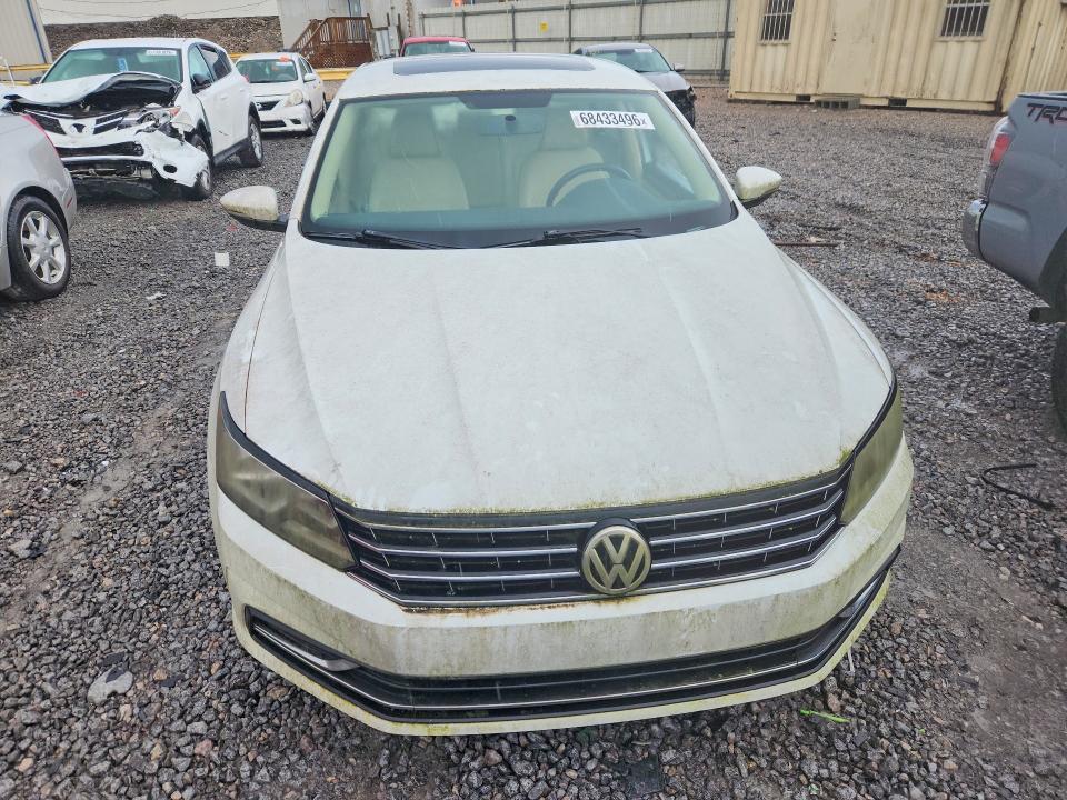68433496 :رقم المزاد ، 1VWBT7A33GC015776 vin ، 2016 Volkswagen Passat مزاد بيع