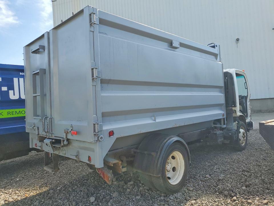 68673106 :رقم المزاد ، 54DC4W1B6HS808224 vin ، 2017 Isuzu Npr Hd مزاد بيع