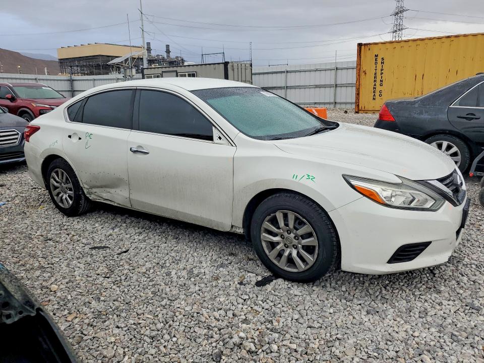2016 Nissan Altima მანქანა იყიდება აუქციონზე, vin: 1N4AL3AP2GN372774, აუქციონის ნომერი: 70907906