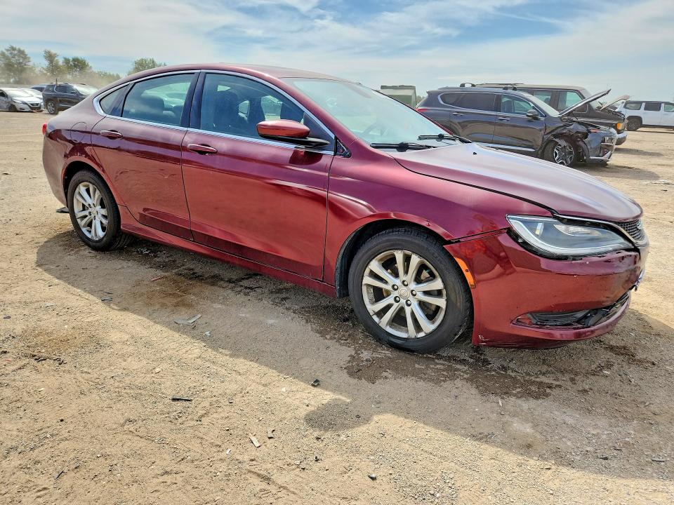 67899446 :رقم المزاد ، 1C3CCCAB4FN628777 vin ، 2015 Chrysler 200 مزاد بيع
