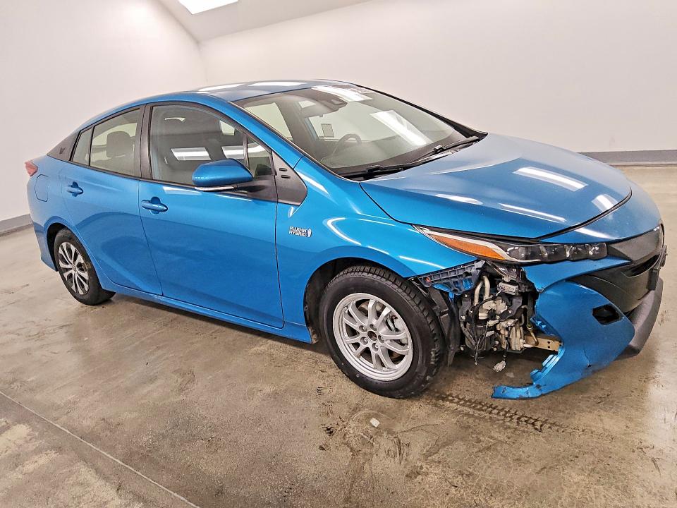2021 Toyota Prius Prime მანქანა იყიდება აუქციონზე, vin: JTDKAMFP2M3171337, აუქციონის ნომერი: 66886476