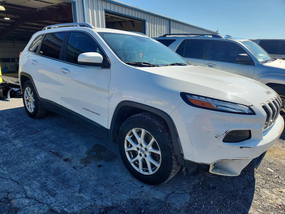 67531796 :رقم المزاد ، 1C4PJMCB1GW146253 vin ، 2016 Jeep Cherokee مزاد بيع
