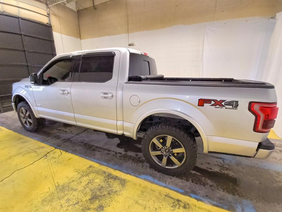 67490226 :رقم المزاد ، 1FTEW1EGXFFC83111 vin ، 2015 Ford F150 مزاد بيع