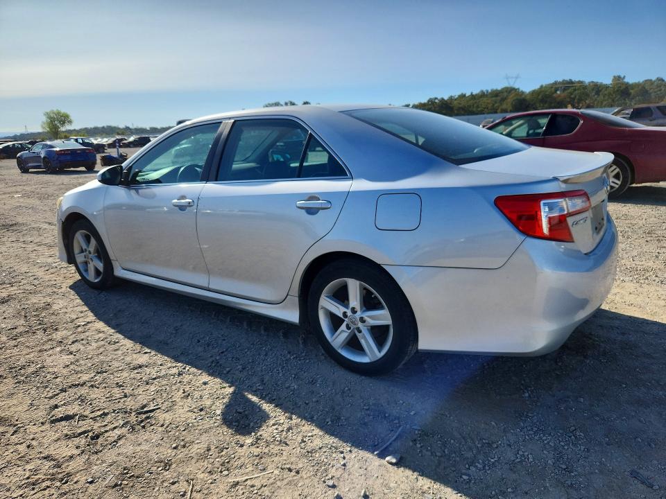 68016976 :رقم المزاد ، 4T1BF1FK6CU081701 vin ، 2012 Toyota Camry مزاد بيع