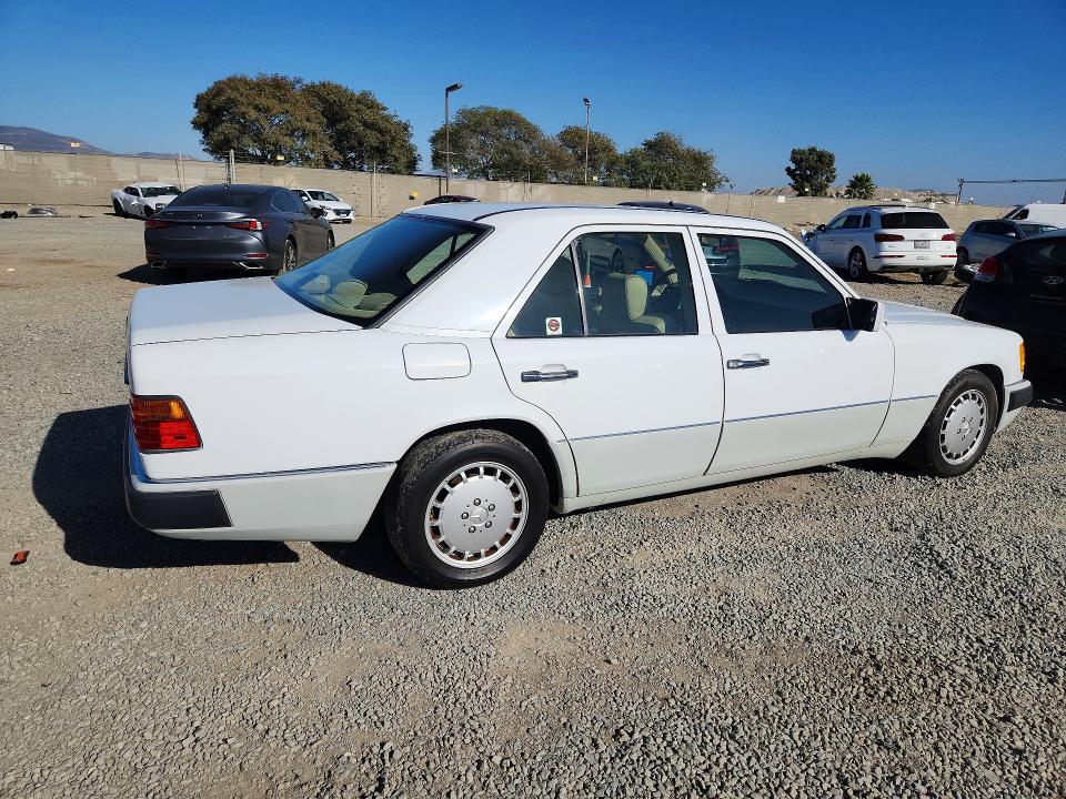 Auction sale of the 1992 Mercedes-benz 300, vin: WDBEA26DXNB561227, lot number: 69226016