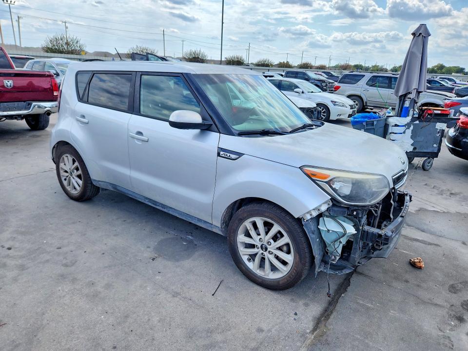 2017 Kia Soul მანქანა იყიდება აუქციონზე, vin: KNDJP3A54H7418723, აუქციონის ნომერი: 70595816
