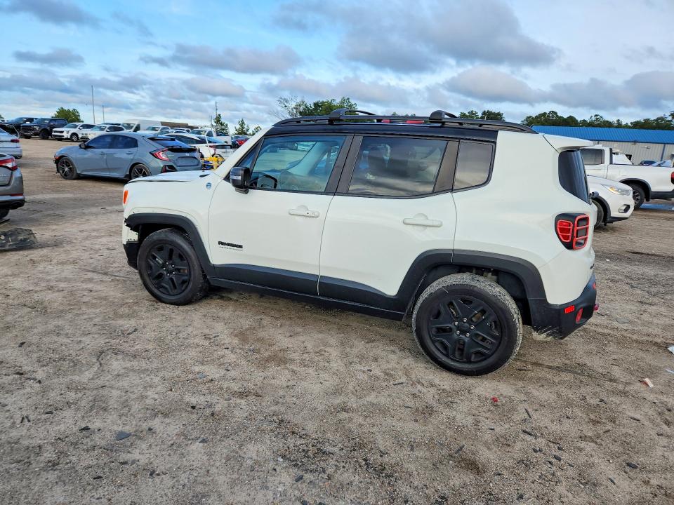 68662916 :رقم المزاد ، ZACCJBCB9HPF75528 vin ، 2017 Jeep Renegade Trailhawk 4 مزاد بيع