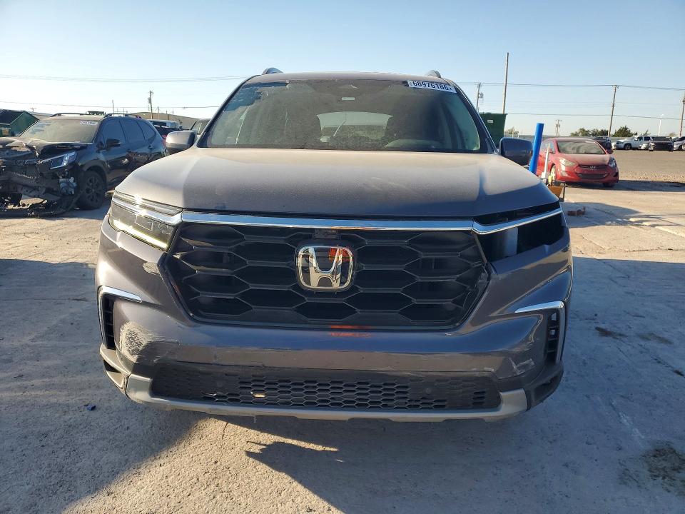 Продаж на аукціоні авто 2024 Honda Pilot, vin: 5FNYG1H85RB001089, номер лоту: 68976186
