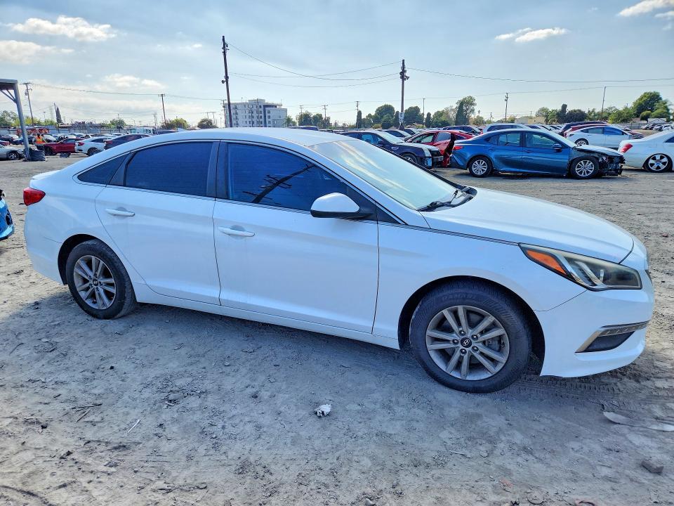 69961306 :رقم المزاد ، 5NPE24AF1FH184242 vin ، 2015 Hyundai Sonata مزاد بيع
