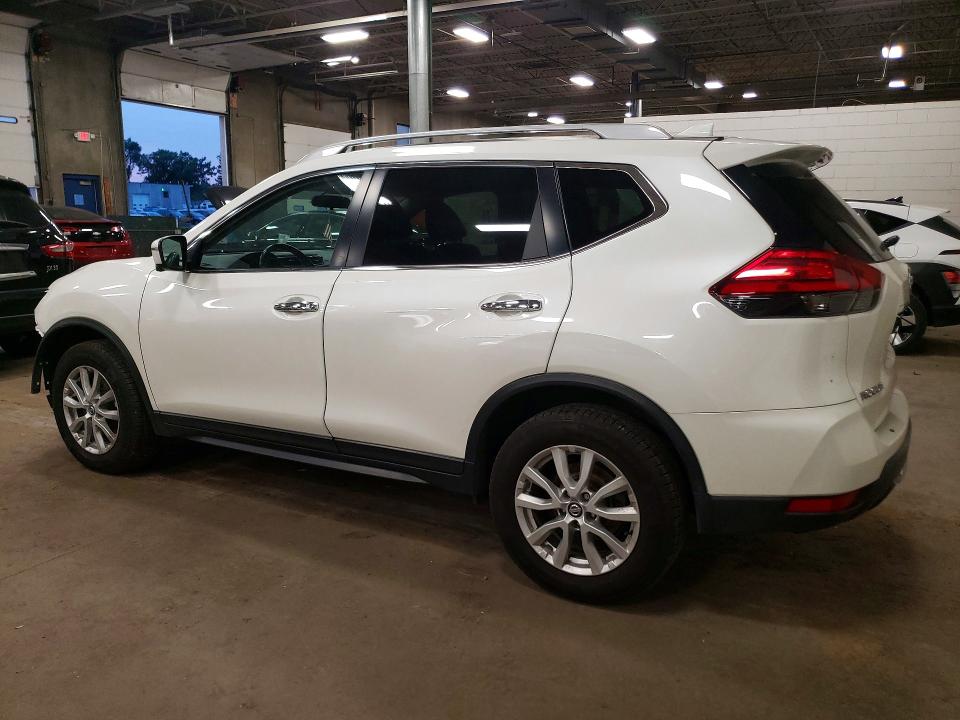 70673026 :رقم المزاد ، 5N1AT2MV7HC896512 vin ، 2017 Nissan Rogue مزاد بيع