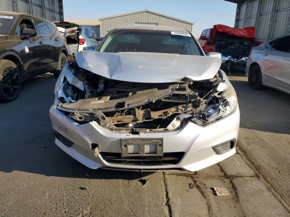 Продажа на аукционе авто 2016 Nissan Altima, vin: 1N4AL3AP0GC217104, номер лота: 70309886