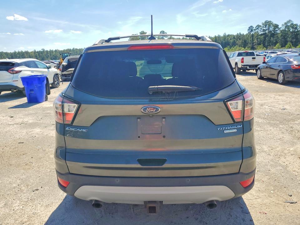 2018 Ford Escape მანქანა იყიდება აუქციონზე, vin: 1FMCU0J97JUA16474, აუქციონის ნომერი: 70940596