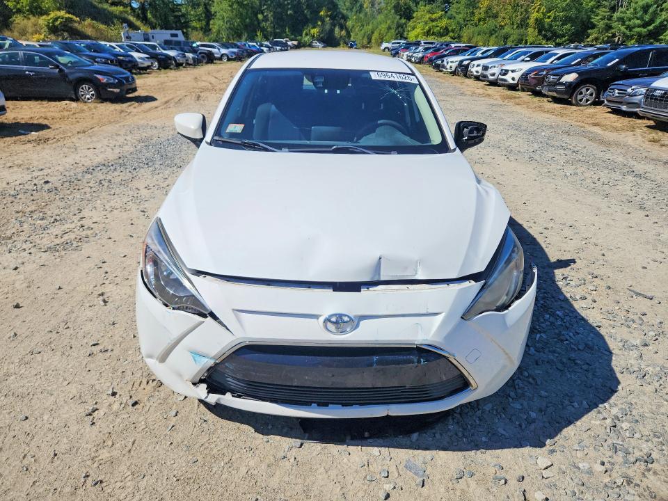 Продажа на аукционе авто 2017 Toyota Yaris Ia, vin: 3MYDLBYV7HY165227, номер лота: 69641626