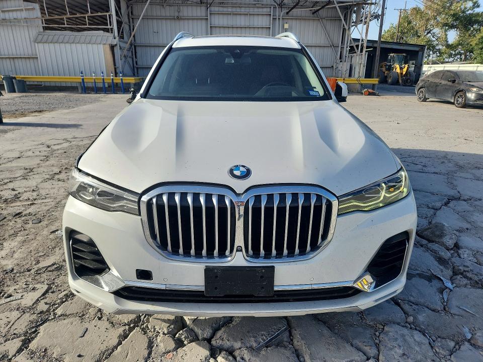 68754426 :رقم المزاد ، 5UXCW2C09L9C15770 vin ، 2020 Bmw X7 مزاد بيع