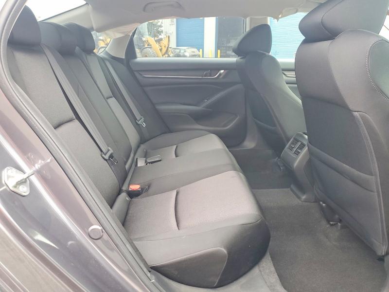 69389876 :رقم المزاد ، 1HGCV1F44JA216722 vin ، 2018 Honda Accord مزاد بيع