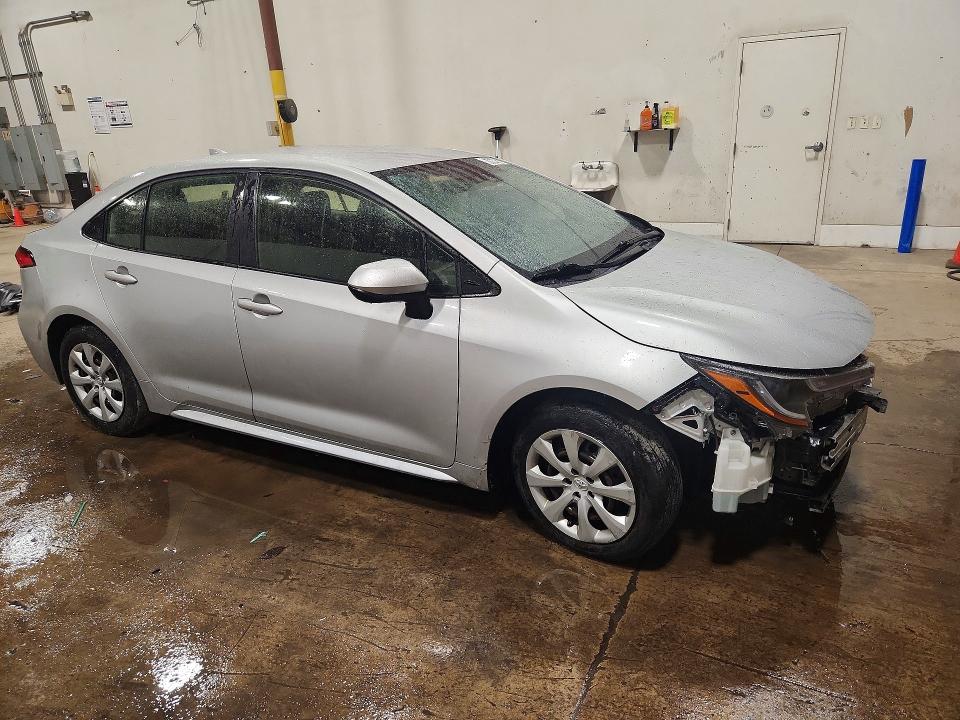 Продажа на аукционе авто 2022 Toyota Corolla, vin: JTDEPMAE8NJ202363, номер лота: 67664536