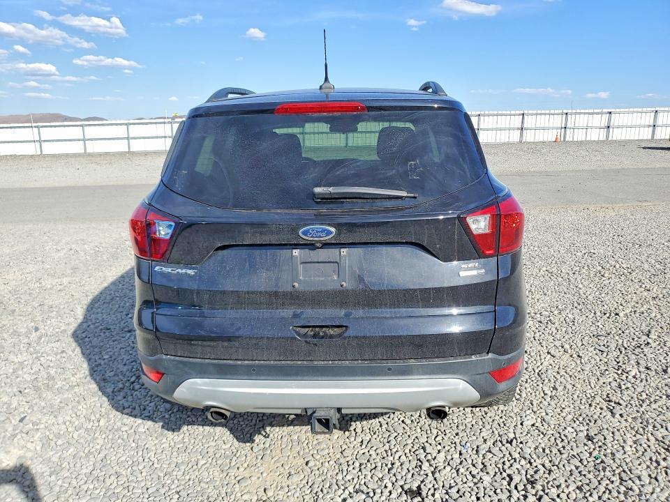 2019 Ford Escape მანქანა იყიდება აუქციონზე, vin: 1FMCU9HD5KUC20836, აუქციონის ნომერი: 70677556